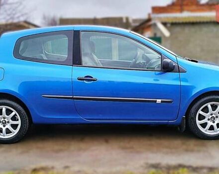 Синий Рено Клио, объемом двигателя 1.15 л и пробегом 258 тыс. км за 3700 $, фото 4 на Automoto.ua