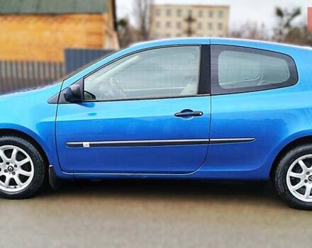 Синий Рено Клио, объемом двигателя 1.15 л и пробегом 258 тыс. км за 3700 $, фото 3 на Automoto.ua