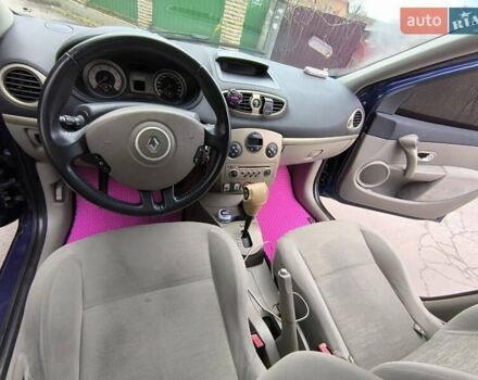 Синий Рено Клио, объемом двигателя 1.6 л и пробегом 132 тыс. км за 6500 $, фото 6 на Automoto.ua