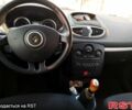 Синий Рено Клио, объемом двигателя 1.1 л и пробегом 274 тыс. км за 4300 $, фото 4 на Automoto.ua