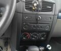 Синий Рено Клио, объемом двигателя 1.4 л и пробегом 278 тыс. км за 3300 $, фото 14 на Automoto.ua