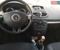 Синий Рено Клио, объемом двигателя 1.2 л и пробегом 274 тыс. км за 4300 $, фото 4 на Automoto.ua