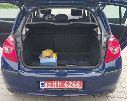 Синий Рено Клио, объемом двигателя 1.6 л и пробегом 141 тыс. км за 4650 $, фото 38 на Automoto.ua