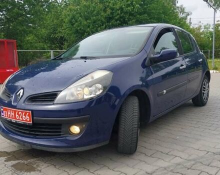 Синий Рено Клио, объемом двигателя 1.6 л и пробегом 141 тыс. км за 4650 $, фото 18 на Automoto.ua