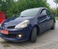 Синий Рено Клио, объемом двигателя 1.6 л и пробегом 141 тыс. км за 4650 $, фото 18 на Automoto.ua