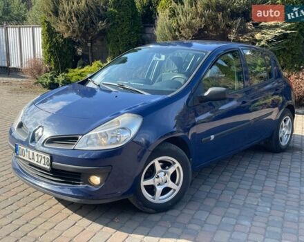 Синий Рено Клио, объемом двигателя 1.2 л и пробегом 225 тыс. км за 3950 $, фото 1 на Automoto.ua