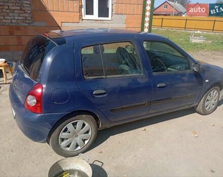 Синий Рено Клио, объемом двигателя 1.2 л и пробегом 235 тыс. км за 2500 $, фото 4 на Automoto.ua