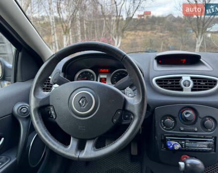 Синій Рено Кліо, об'ємом двигуна 1.6 л та пробігом 148 тис. км за 6100 $, фото 10 на Automoto.ua