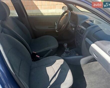 Синий Рено Клио, объемом двигателя 1.2 л и пробегом 235 тыс. км за 2500 $, фото 2 на Automoto.ua