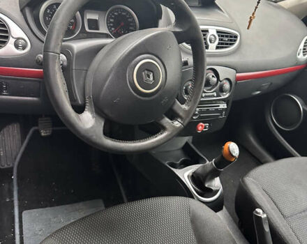 Синій Рено Кліо, об'ємом двигуна 1.15 л та пробігом 174 тис. км за 4000 $, фото 5 на Automoto.ua