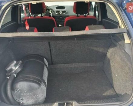 Синий Рено Клио, объемом двигателя 1.15 л и пробегом 145 тыс. км за 3850 $, фото 4 на Automoto.ua