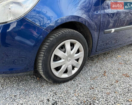 Синій Рено Кліо, об'ємом двигуна 1.6 л та пробігом 148 тис. км за 6100 $, фото 7 на Automoto.ua