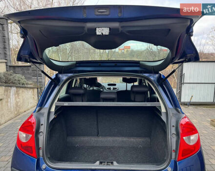Синій Рено Кліо, об'ємом двигуна 1.6 л та пробігом 148 тис. км за 6100 $, фото 9 на Automoto.ua