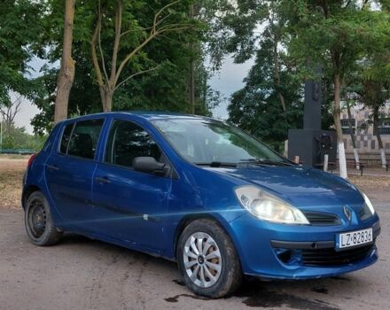 Синій Рено Кліо, об'ємом двигуна 1.5 л та пробігом 219 тис. км за 1600 $, фото 3 на Automoto.ua