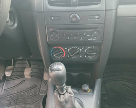 Синий Рено Клио, объемом двигателя 1.15 л и пробегом 299 тыс. км за 2999 $, фото 11 на Automoto.ua