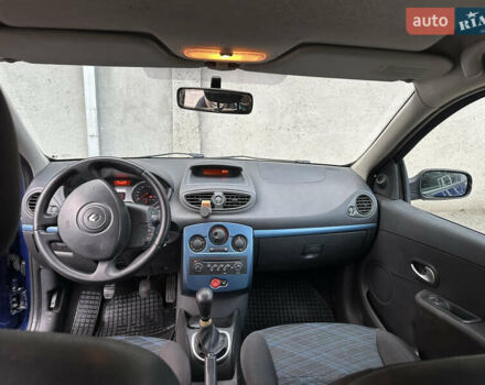 Синий Рено Клио, объемом двигателя 1.15 л и пробегом 224 тыс. км за 3600 $, фото 8 на Automoto.ua