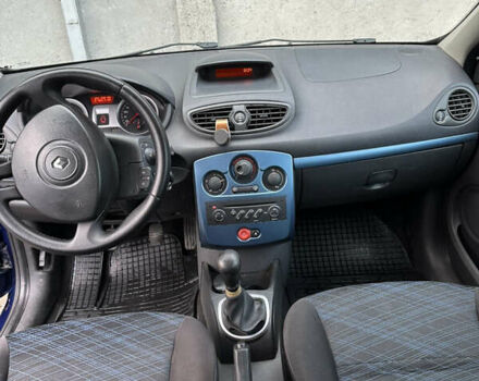 Синий Рено Клио, объемом двигателя 1.15 л и пробегом 224 тыс. км за 3600 $, фото 9 на Automoto.ua