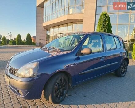 Синий Рено Клио, объемом двигателя 1.15 л и пробегом 299 тыс. км за 4350 $, фото 3 на Automoto.ua
