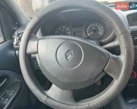 Синий Рено Клио, объемом двигателя 1.15 л и пробегом 299 тыс. км за 2999 $, фото 17 на Automoto.ua