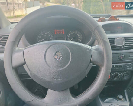Синий Рено Клио, объемом двигателя 1.2 л и пробегом 299 тыс. км за 2999 $, фото 14 на Automoto.ua