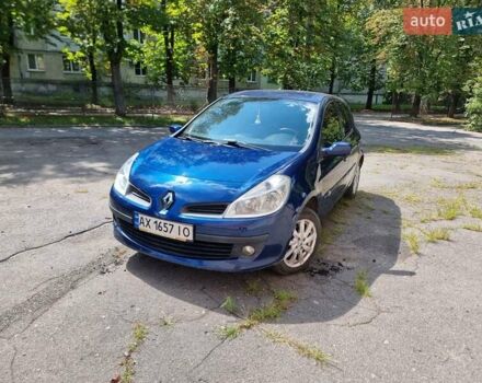 Синий Рено Клио, объемом двигателя 1.39 л и пробегом 115 тыс. км за 3999 $, фото 1 на Automoto.ua