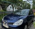 Синий Рено Клио, объемом двигателя 1.4 л и пробегом 105 тыс. км за 4999 $, фото 2 на Automoto.ua