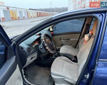Синий Рено Клио, объемом двигателя 1.39 л и пробегом 120 тыс. км за 3950 $, фото 2 на Automoto.ua
