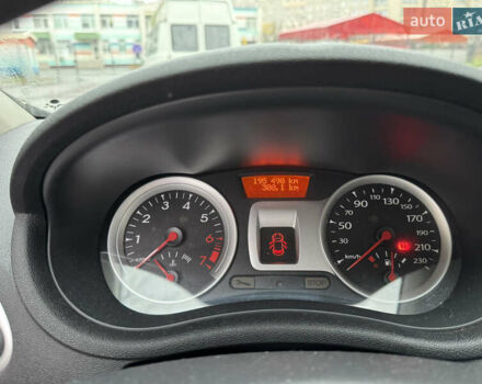 Синий Рено Клио, объемом двигателя 1.2 л и пробегом 195 тыс. км за 4900 $, фото 18 на Automoto.ua