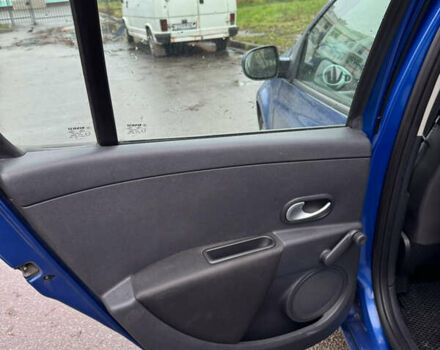 Синий Рено Клио, объемом двигателя 1.2 л и пробегом 195 тыс. км за 4900 $, фото 14 на Automoto.ua