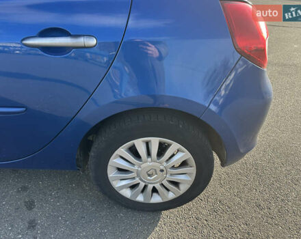 Синий Рено Клио, объемом двигателя 1.15 л и пробегом 195 тыс. км за 4900 $, фото 12 на Automoto.ua