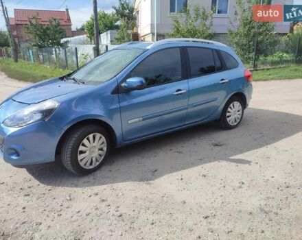 Синий Рено Клио, объемом двигателя 1.46 л и пробегом 170 тыс. км за 5200 $, фото 2 на Automoto.ua