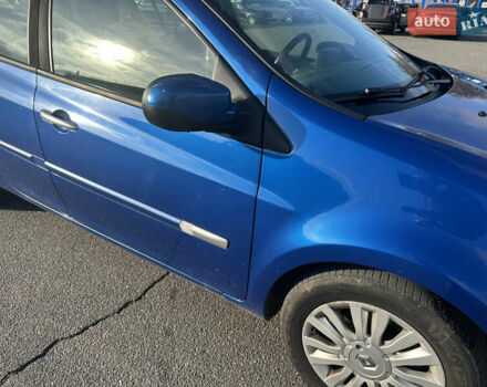 Синий Рено Клио, объемом двигателя 1.15 л и пробегом 195 тыс. км за 4900 $, фото 4 на Automoto.ua