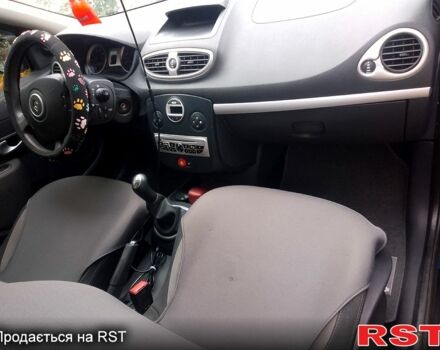 Синий Рено Клио, объемом двигателя 1.1 л и пробегом 239 тыс. км за 5200 $, фото 7 на Automoto.ua