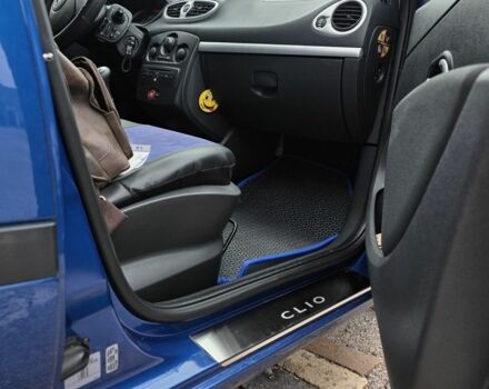 Синий Рено Клио, объемом двигателя 1.1 л и пробегом 179 тыс. км за 5600 $, фото 8 на Automoto.ua