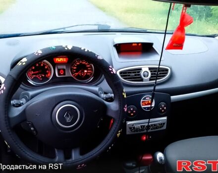 Синий Рено Клио, объемом двигателя 1.1 л и пробегом 239 тыс. км за 5200 $, фото 5 на Automoto.ua