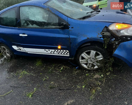 Синий Рено Клио, объемом двигателя 1.2 л и пробегом 170 тыс. км за 1777 $, фото 1 на Automoto.ua