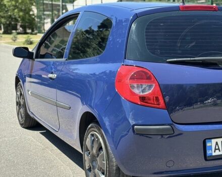 Синий Рено Клио, объемом двигателя 1.1 л и пробегом 98 тыс. км за 4100 $, фото 4 на Automoto.ua