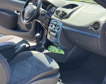 Синий Рено Клио, объемом двигателя 1.1 л и пробегом 98 тыс. км за 4100 $, фото 8 на Automoto.ua