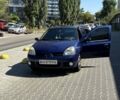 Синий Рено Клио, объемом двигателя 1.4 л и пробегом 176 тыс. км за 3000 $, фото 7 на Automoto.ua