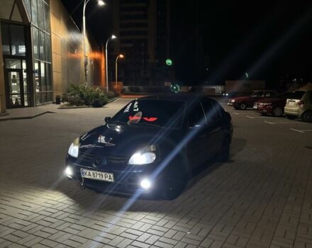 Синий Рено Клио, объемом двигателя 1.4 л и пробегом 2 тыс. км за 3500 $, фото 22 на Automoto.ua