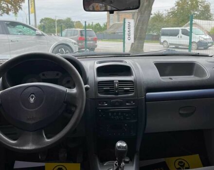 Синій Рено Кліо, об'ємом двигуна 1.4 л та пробігом 211 тис. км за 3400 $, фото 8 на Automoto.ua