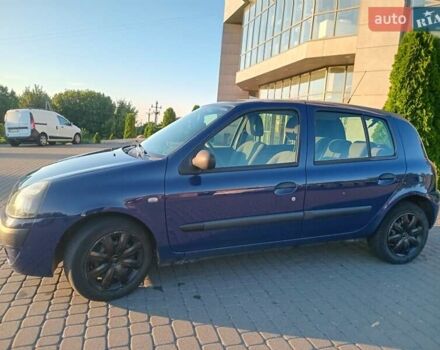 Синий Рено Клио, объемом двигателя 1.2 л и пробегом 295 тыс. км за 2999 $, фото 2 на Automoto.ua