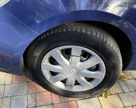 Синий Рено Клио, объемом двигателя 1.1 л и пробегом 281 тыс. км за 4400 $, фото 2 на Automoto.ua