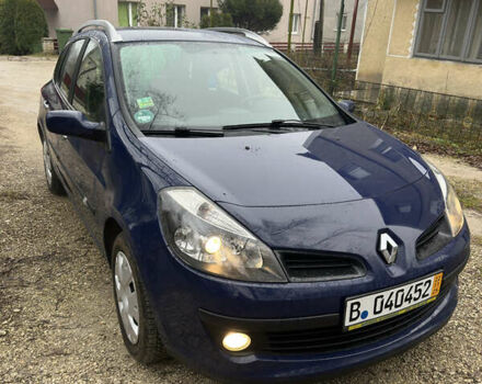 Синий Рено Клио, объемом двигателя 1.6 л и пробегом 137 тыс. км за 5700 $, фото 4 на Automoto.ua