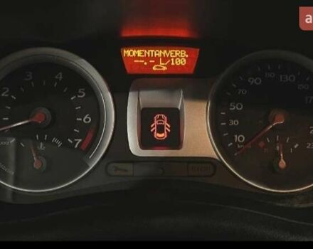 Синий Рено Клио, объемом двигателя 1.2 л и пробегом 200 тыс. км за 4500 $, фото 5 на Automoto.ua