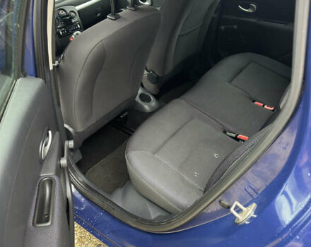 Синий Рено Клио, объемом двигателя 1.6 л и пробегом 137 тыс. км за 5700 $, фото 21 на Automoto.ua