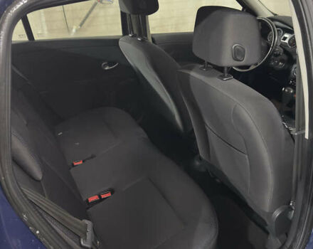 Синий Рено Клио, объемом двигателя 1.6 л и пробегом 135 тыс. км за 6000 $, фото 8 на Automoto.ua