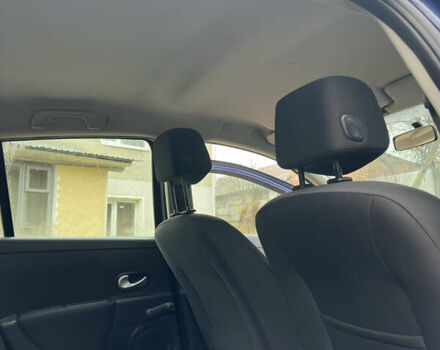 Синий Рено Клио, объемом двигателя 1.6 л и пробегом 137 тыс. км за 5700 $, фото 27 на Automoto.ua