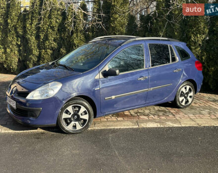 Синий Рено Клио, объемом двигателя 1.5 л и пробегом 225 тыс. км за 4299 $, фото 5 на Automoto.ua