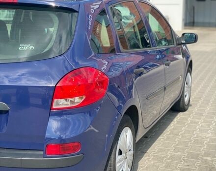 Синий Рено Клио, объемом двигателя 1.2 л и пробегом 262 тыс. км за 3799 $, фото 22 на Automoto.ua